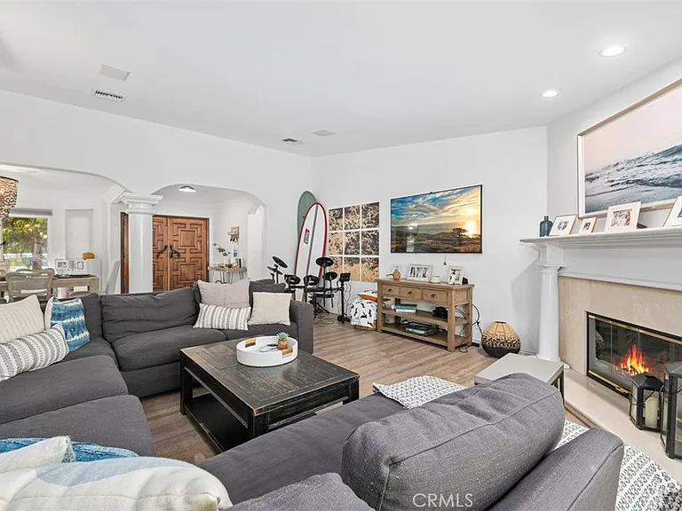 600 Cliff Dr — Photo 9