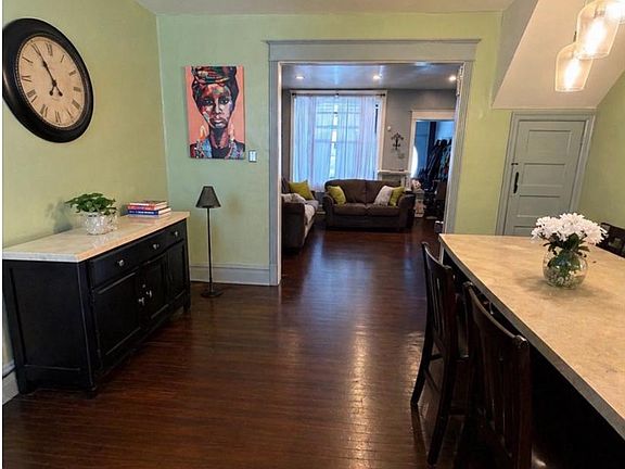 4th image of 5149 Saul St