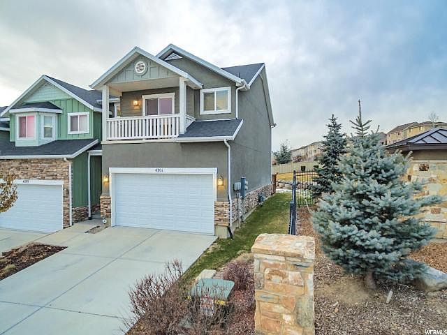 1st image of 4301 N Cresthaven Ln