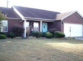 3210 Sun Dew Dr, Jeffersonville, IN 47130