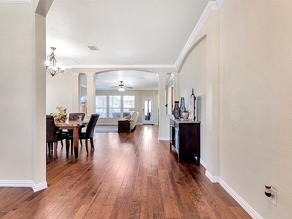2nd image of 4236 Elmgreen Dr