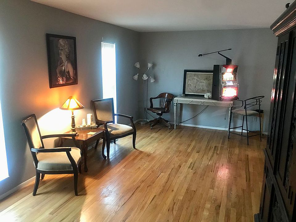 1st image of 25300 Elizabeth Way