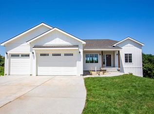 3012 Back Nine Circle, Manhattan, KS 66503