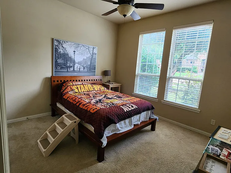 10082 Drawbridge Dr — Photo 21