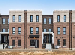 70 Kenesky Dr #6, Hamilton, ON L8B1X1