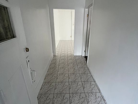 2nd image of 2449 Johnston St
