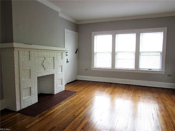 3rd image of 11851 Lake Ave #5