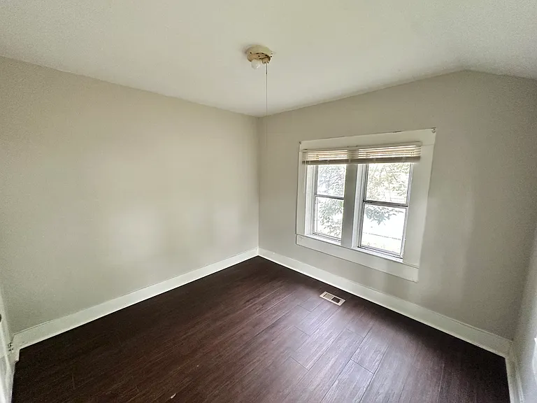 717 Jackson Blvd — Photo 12