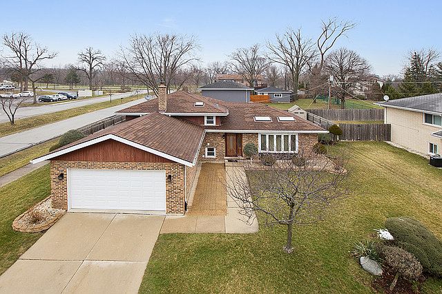1st image of 8350 W 99th Pl