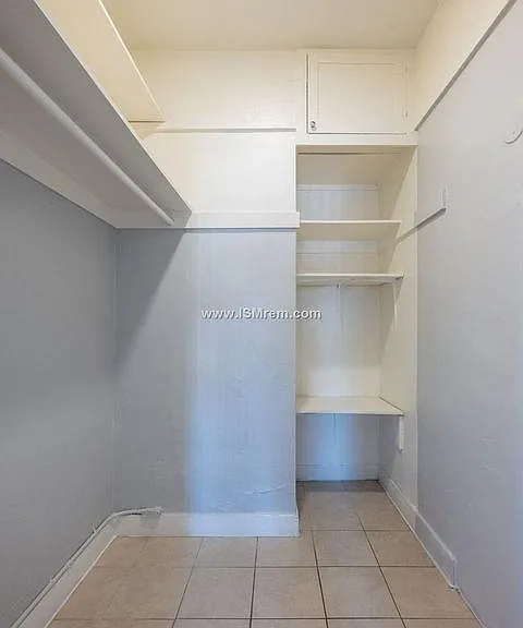 43rd Place Apartments — Photo 15