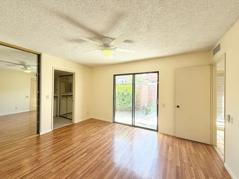 2550 Miramonte Cir E #C — Photo 18