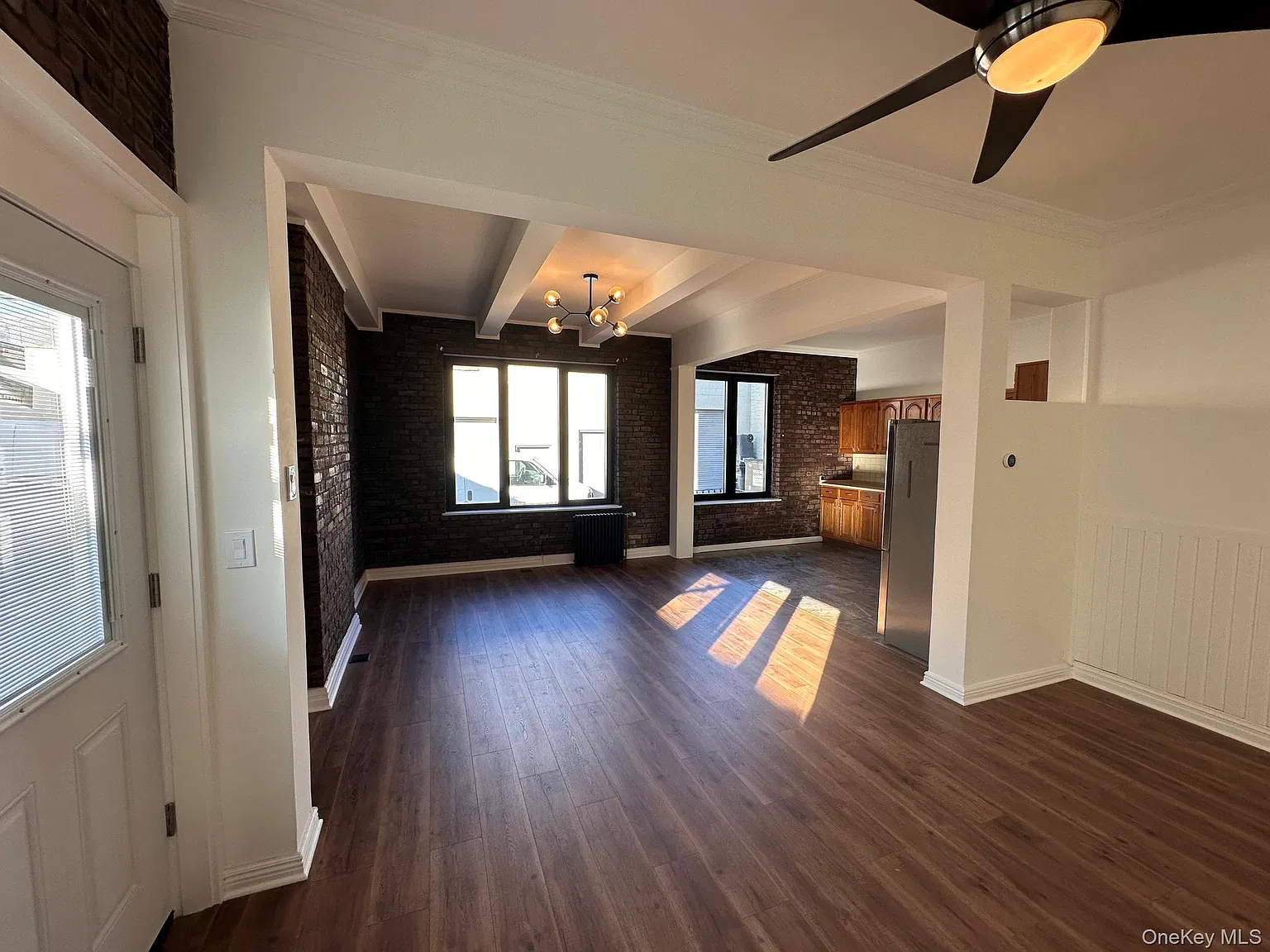 2 bed, 1.0 bath, 3450 sqft, $3,250 — Photo 4