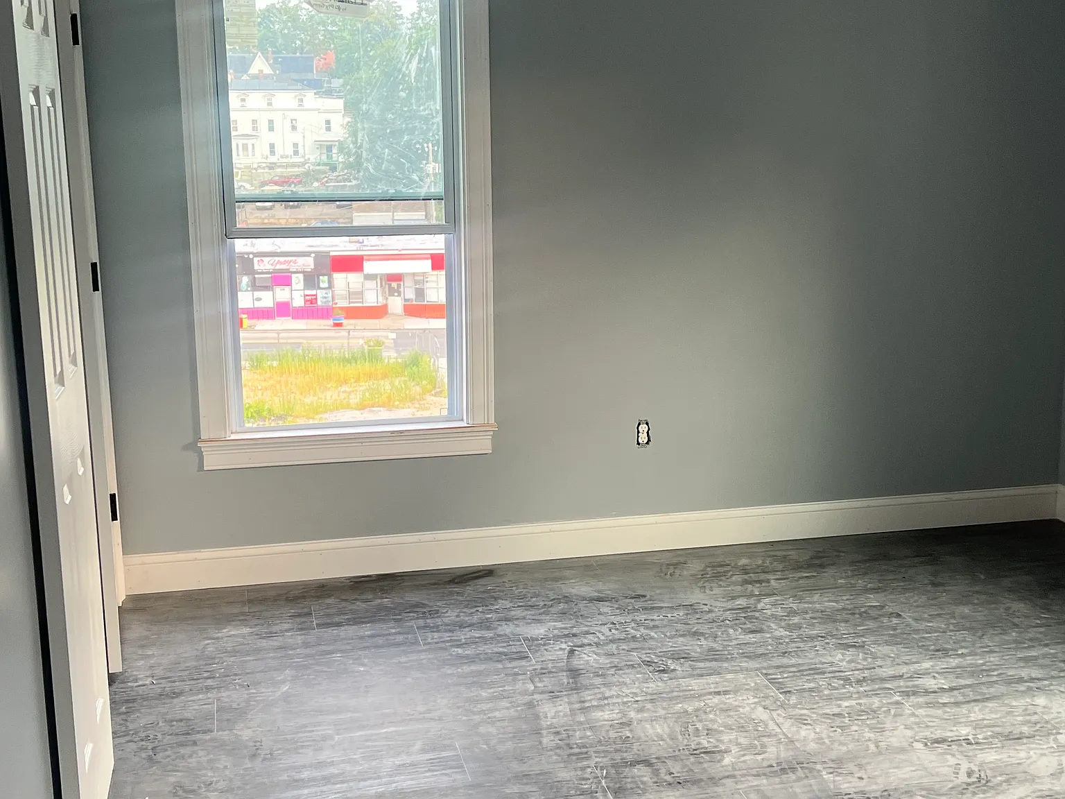 2 bed, $2,000 — Photo 2