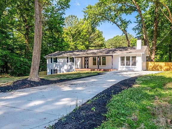 2nd image of 3509 Vicky Cir NW