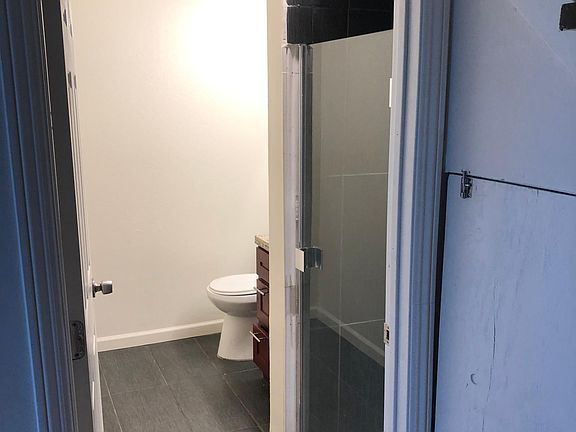 5th image of 79 Chelsea Ct APT 1