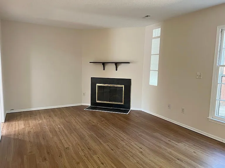 3992 Valley Ct #C — Photo 15