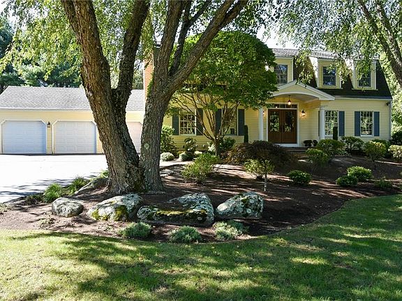 3rd image of 1 Juniper Dr