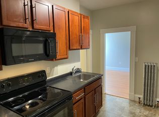 198 Mammoth Rd APT 4, Lowell, MA 01854