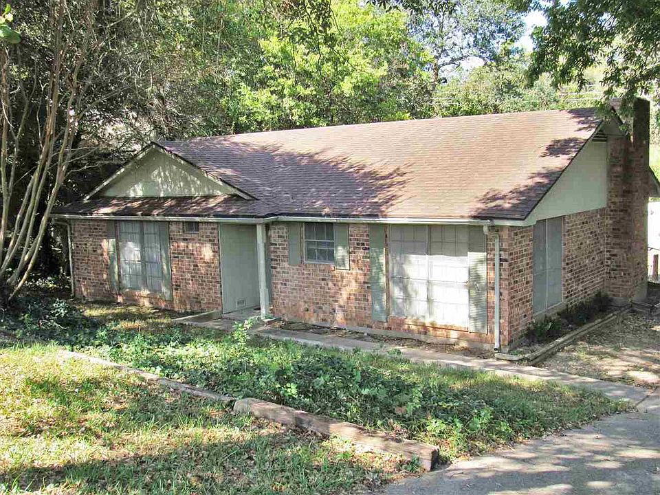 1st image of 9633 Brookwood Cir