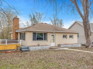 1800 Edward St, Maplewood, MN 55109