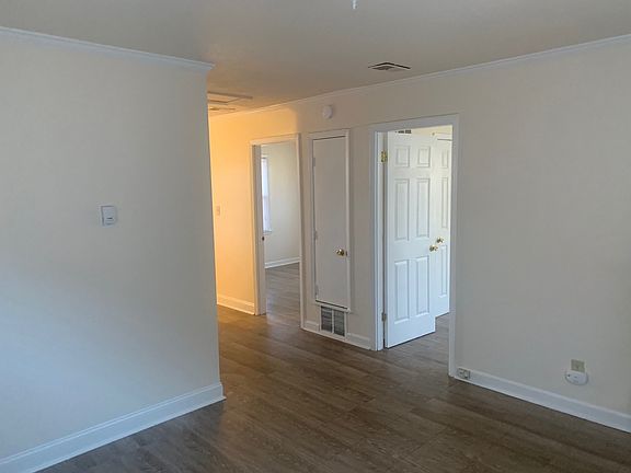 3rd image of 1127-1 N Allen St