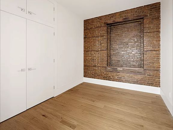 5th image of 74 Franklin St APT 2