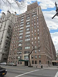 130 East End Avenue in Yorkville