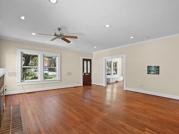 5th image of 3721 Normandy Ave
