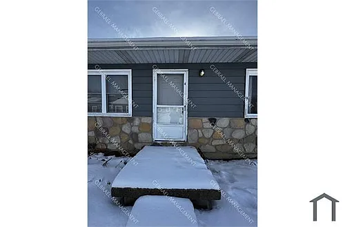 1215 N Bridge St #4 Photo 1