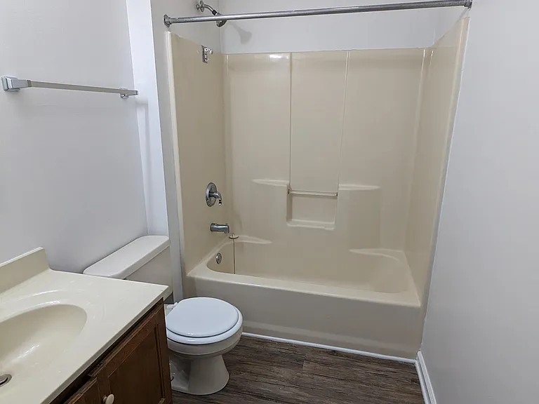 1425 College Heights Rd #205 — Photo 36