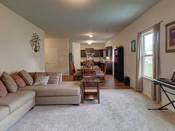 4th image of 2326 Clapton Ct