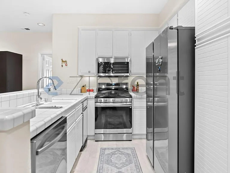 440 Navaro Pl #219 — Photo 15