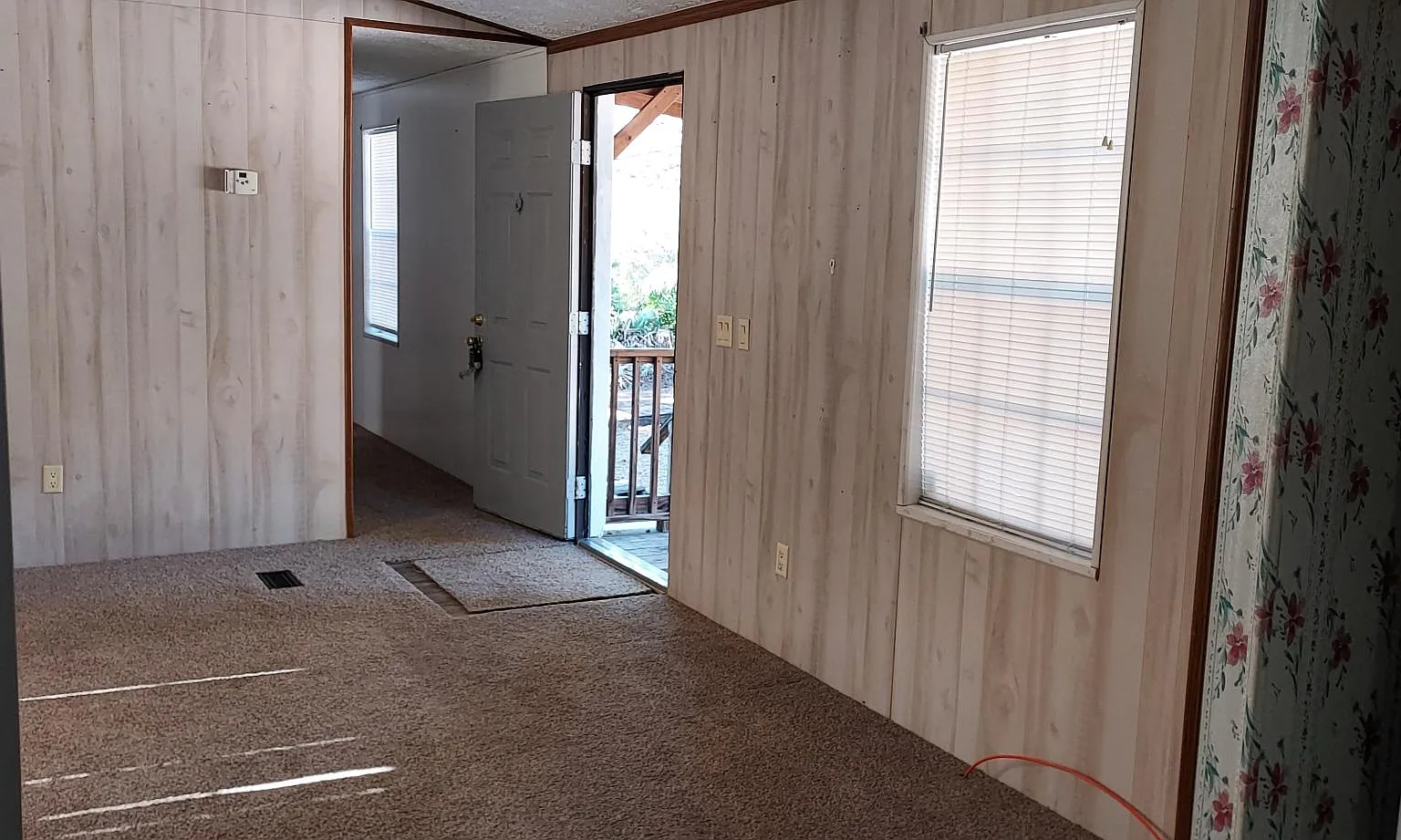 3 bed, 1280 sqft, $1,550 — Photo 3