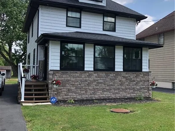 2447 River Rd, Niagara Falls, NY 14304