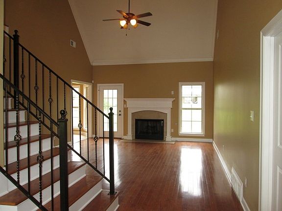 4th image of 8176 Caitlin Dr