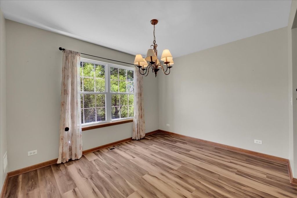 1825 Waverly Way, Montgomery, IL - More