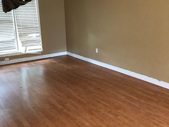 3rd image of 1824 Palmyra Dr