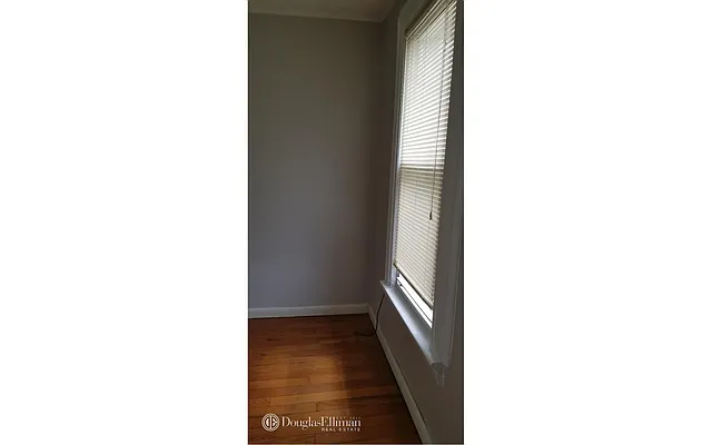 Rented by Douglas Elliman | media 25