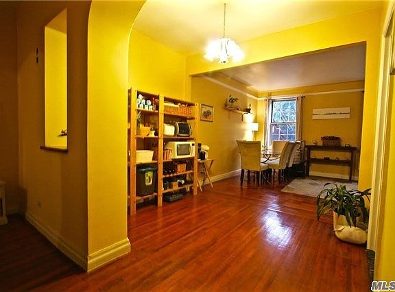 3rd image of 117-01 Park Ln APT D2c