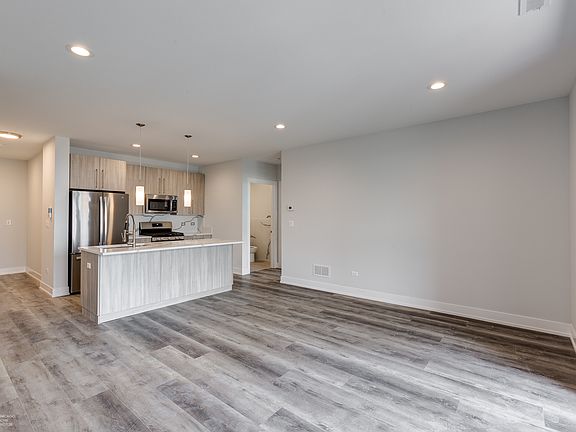 5th image of 1604 N Richmond St #2D