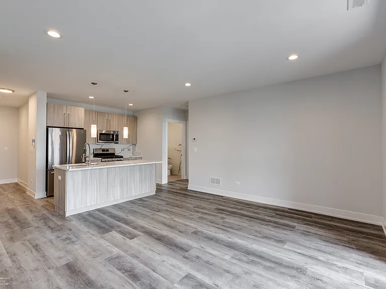 1604 N Richmond St #2D — Photo 5