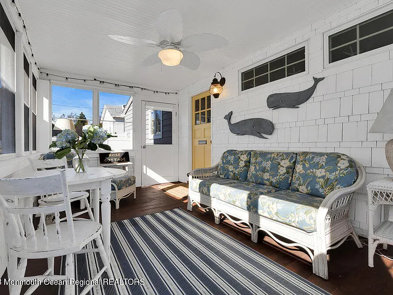 303 B St — Photo 9
