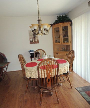 5th image of 1204 Las Palmas Cir