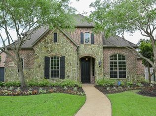 28 Waters Lake Blvd, Missouri City, TX 77459