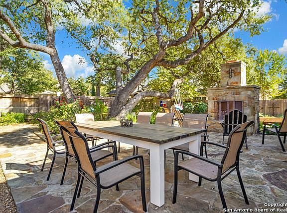 2nd image of 2626 Tuscan Oaks