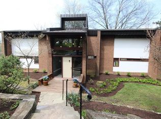 3 Winthrop Rd, Carnegie, PA 15106