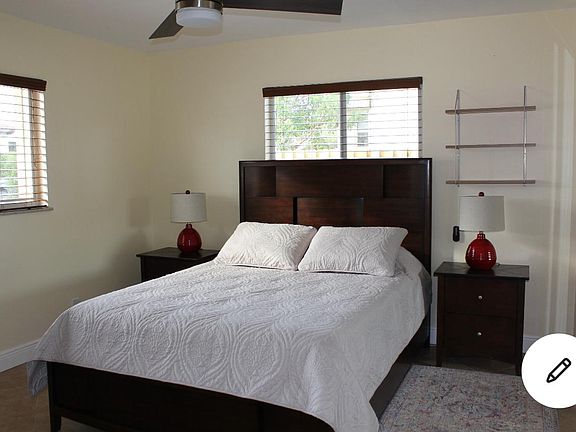 3rd image of 803 NE 2nd Ave #803