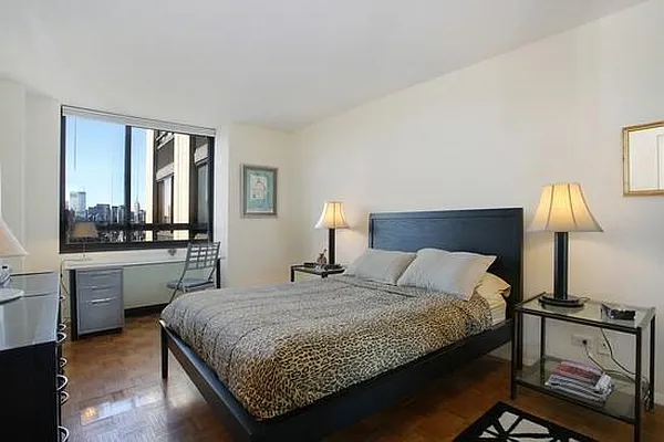 Rented by Corcoran | media 15