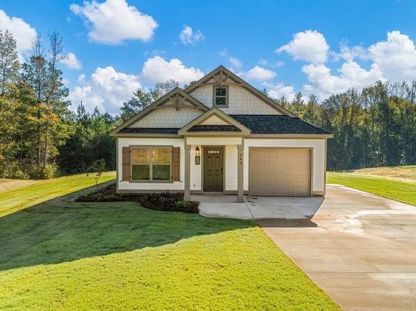 140 Young Ln, Hamilton, GA 31811