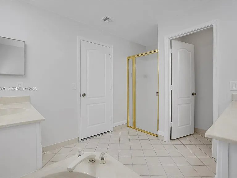 1574 NW 103rd Ter — Photo 51